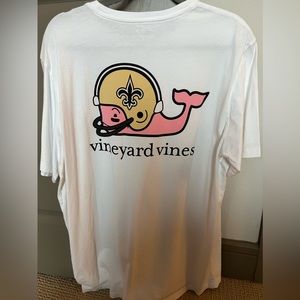 Vineyard Vines New Orleans Saints T Shirt LARGE